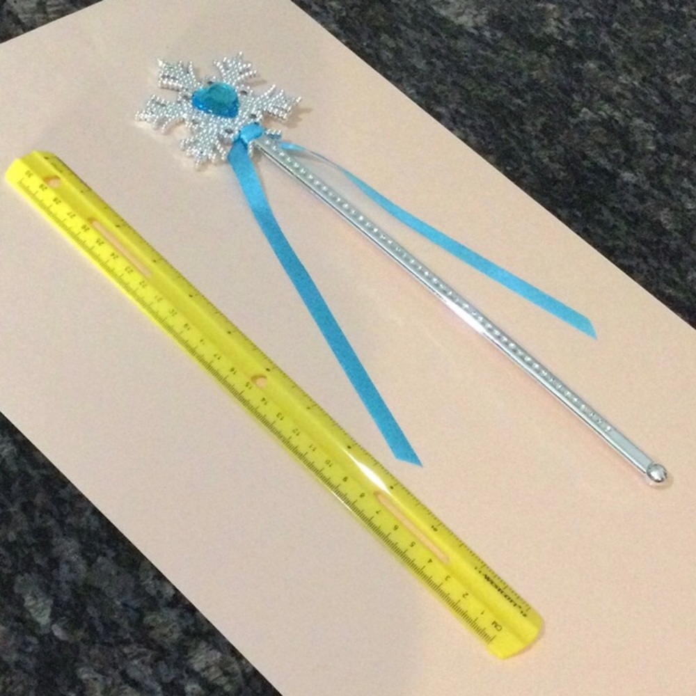 ❄️ Princess Wand & Scrunchie 🌈 - Picture 3 of 3